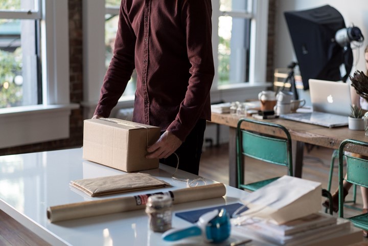 What are the cheapest ways to ship and is your business using them? Here's a quick overview you can rely on to know that you're shipping faster for less.